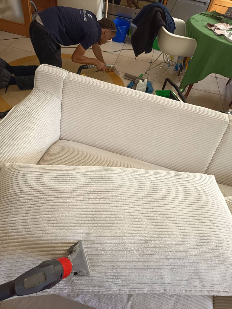 Nettoyage de canapé et tapis à Theix-Noyalo